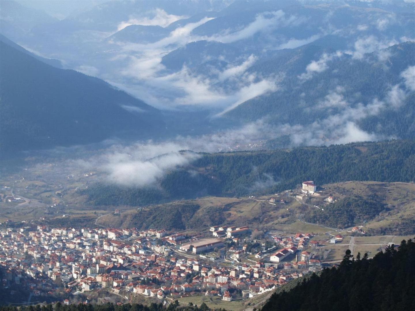Hotel Lecadin Karpenisi Luaran gambar