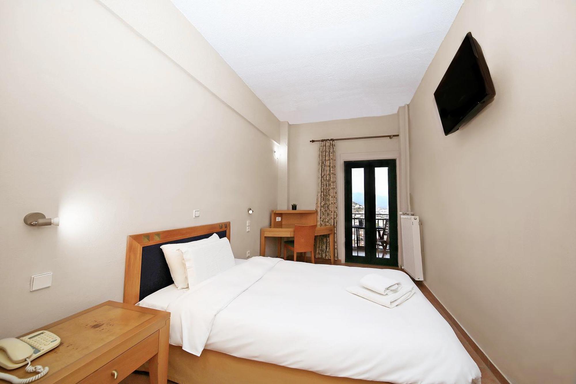 Hotel Lecadin Karpenisi Luaran gambar