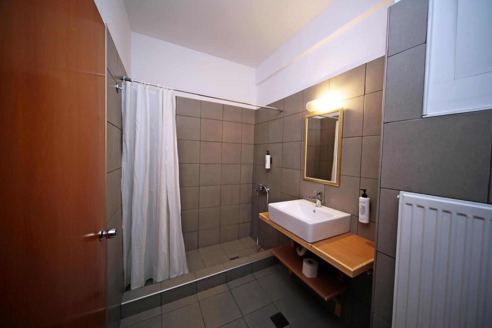 Hotel Lecadin Karpenisi Luaran gambar